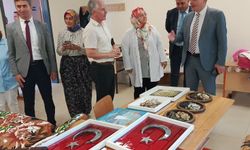 Çay'da Halk Eğitimi Kursuna Anlamlı Ziyaret: Kaymakam Türker Kursiyerlerle Buluştu