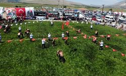 Şuhut’ta Çeyrek Asırlık Özlem Bitti: Karaadilli’de Başpehlivan Feyzullah Aktürk