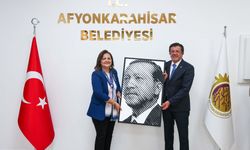 Belediye Başkanı Köksal, AK Partili heyeti ağırladı: Nihat Zeybekci ve Zekeriya Aslan belediyeyi ziyaret etti