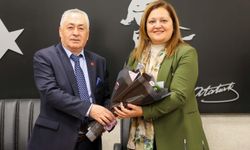CHP’li Hasan Karadeniz Veryansın Etti: "Burcu Köksal Kendi İşe Aldıklarını Ya İşten Çıkarmaya Ya Da Sürmeye Başladı"