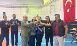 Afyon Hocalar’da Türk Eğitim-Sen rüzgarı: Voleybol turnuvası finalle sona erdi