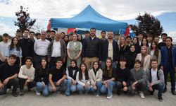 Afyon'da İYİ Partililer Üniversite Öğrencileriyle Bir Araya Geldiler