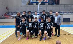 Kamil Miras Anadolu Lisesi Basketbolda Namağlup Şampiyon!