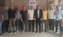 TÜFAD Başkanı Keser Hac Dönüşünde Misafirlerini Ağırladı: "Zemzem ve Hurma İkram Etti"
