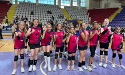 Afyon’da voleybolda Mini Kızlar Ligi'nde o kulüp şampiyon oldu