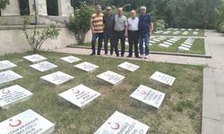 Babalar Günü'nde şehitlikleri ziyaret ettiler: Afyon’da spor camiasının duayenlerinden anlamlı etkinlik