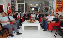 İYİ Partili Mısırlıoğlu'ndan esnafa bayrak mitingi daveti: “Ankara'da milli birlik ve beraberliğimizi göstereceğiz”