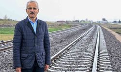 Yerli Tren Simülatörü Geliyor: SİMURAY-KBÜ ile Makinist Adayları Gerçek Kabinde Eğitim Alacak
