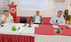 Afyon'da Özel Umre Turu İstişare Toplantısı yapıldı: Vatandaşlara daha etkin hizmet hedefleniyor