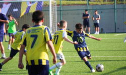 Emirdağ’da Büyük Yatırım: Fenerbahçe Futbol Okulu Kayıtları Başladı