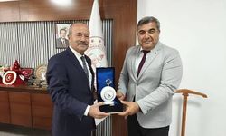 MHP’li Mehmet Taytak’tan Miraç Sünnetci’ye: Eğitim camiamıza kazandırdığı yaklaşımıyla gönüllerde müstesna yer edindi