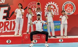Afyonlu karatecilerden Kocaeli'de madalya yağmuru