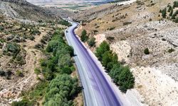 Afyon Dinar'da Yola Boya Döken Tır Sürücüsüne Ceza Geldi: 3 Bin TL Para Cezası
