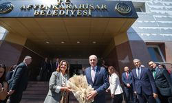 TBMM Başkanı Kurtulmuş Başkan Burcu Köksal’ı ziyaret etti