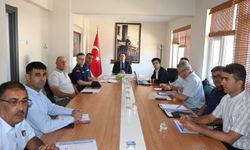 Afyon Çay'da Afet Koordinasyon Kurulu Toplantısı: Telaşa mahal vermeden hareket etmek kamu görevlilerinin ana vazifesi