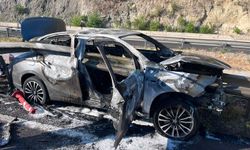 Bilecik’te Bariyere Çarpan Otomobil Alev Aldı: 3 Astsubay Yaralandı
