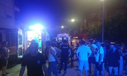 Annesini darp eden babasını bıçakladı: Oğlu tutuklandı