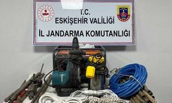 Eskişehir’de define arayan 5 şüpheli kazı sırasında yakalandı