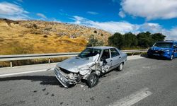 Bilecik’te kontrolden çıkan kamyon karşı şeride geçti: 1 yaralı