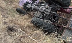 Adıyaman’da traktör şarampole devrildi: Sürücü hayatını kaybetti