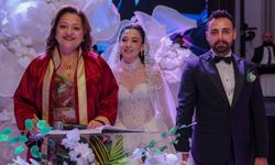 Başkan Burcu Köksal’ın kıydığı nikâhta bir ilk: “Böylesi benim için ilk kez oldu”