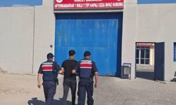 Afyon Jandarma'dan 24 aranan şahsa operasyon: Terör, kasten adam öldürme, yağma… Ne ararsanız var!