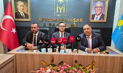 İYİ Partili Yılmaz’dan Afyon’da mesajlar: “Bu düzenleme gafletle kaleme alınmış, yanlışlıkla hazırlanmış bir yasa değil"