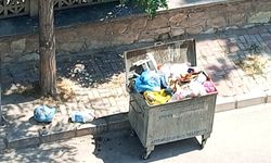 Afyon Kocatepe Mahallesi sakini: “Çöplerimiz alınmıyor!”