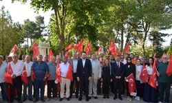 İYİ Parti Genel Merkez Heyeti’nden Hava Şehitliği’ne ziyaret: Şehitlerimizin hatırasını yaşatmak hepimizin sorumluluğu