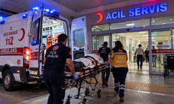 Afyon'da devrilen otomobilde 2 kişi yaralandı