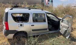 Afyon’da otomobil şarampole girdi: Yaralılar var!