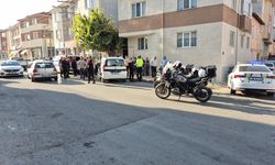 Eskişehir’de motosikletli polis kazada yaralandı