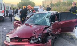 Bilecik’te otomobil hafif ticari araca çarptı: 1’i ağır 3 yaralı