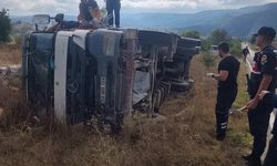 Bilecik'te Beton Mikseri Devrildi: 2 Yaralı
