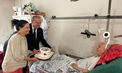 Merkezefendi Kaymakamı'ndan Kıbrıs Gazisine Doğum Günü Sürprizi: "Vatan Millet Sağ Olsun"