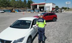 Afyon’da jandarmadan kesintisiz trafik denetimi