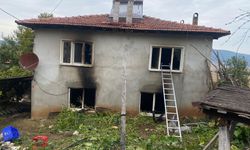Ahşap Evde Yangın: Baba ve Kızı Hayatını Kaybetti
