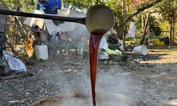Eskişehir'de Geleneksel Yöntemlerle Pekmez Üretimi Başladı