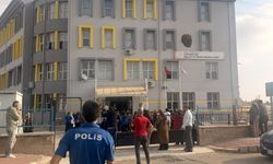 Afyon'da okul çevrelerinde güvenlik uygulaması: 72 ekip ve 180 personel ile yapıldı