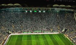 Bursaspor 2 kez öne geçti, galibiyet gelmedi! Liderlik devam ediyor
