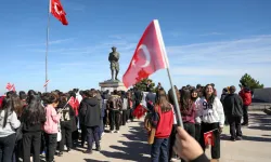 Afyon’da öğrencilere zafer yolculuğu: Kocatepe'de tarihle buluştular
