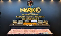 Afyon'da polis takibe aldı! Uyuşturucu ve 40 bin TL ile yakalandı