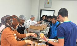 Afyon’da 220 öğrenciye her gün sıcak yemek desteği: 4 çeşit yemek veriliyor
