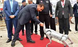 Alaşehir'de 2. Bilim Şenliği Başladı: Robot Köpek Logi İlgi Odağı Oldu