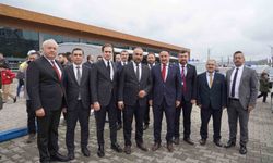 İstanbul Milletvekili Karayel, BARÜ'de Bilimfest Etkinlik Alanını Gezdi