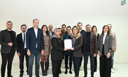 Afyon Barosu Başkanı Göktürk mazbatasını teslim aldı