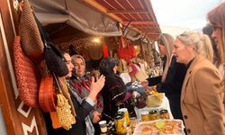 İYİ Parti heyetinden Gastronomi Festivali’nde kadın üreticilere ziyaret