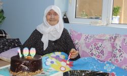 Afyon'da Saliha ninenin 100. yaşı kutlandı