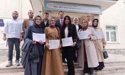 Bolvadin'de e-Twinning projeleriyle Ulusal Kalite Etiketi kazanan öğretmenlere belgeleri verildi