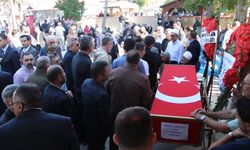 Afyon'da hayatını kaybeden Vali Yardımcısı defnedildi! Babasının sözleri yürekleri dağladı